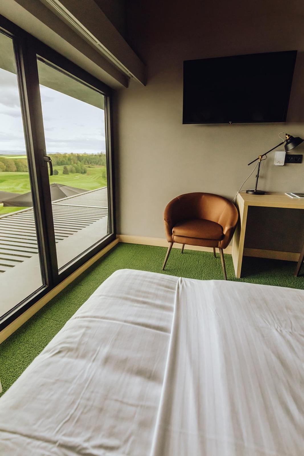 Hotel & Restaurant Five Nations ดูร์บี ภายนอก รูปภาพ